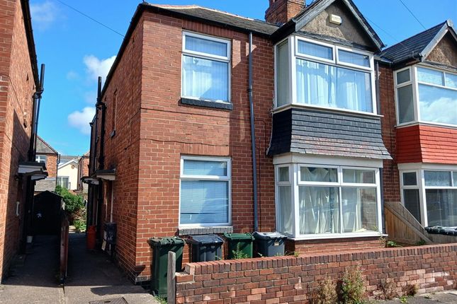 2-bed flat on 16, Lisle Street, WALLSEND, £48,000