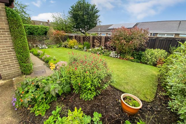 15, Westerdale Gardens, Shildon photo 2