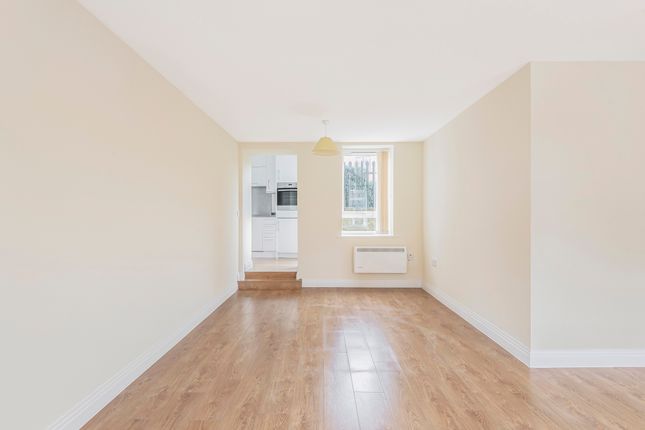 Flat 5 Bucks House, Sunnyside Road, Chesham photo 5