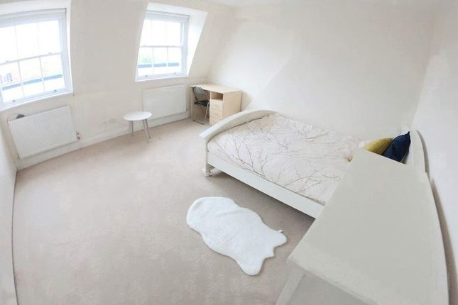 Thumbnail Shared accommodation to rent in Tachbrook Street, London