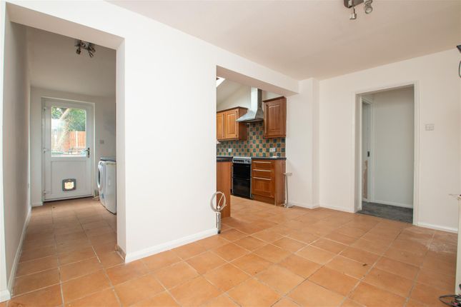 107., Pomander Crescent, Milton Keynes photo 3