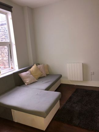 Thumbnail Studio to rent in High Street, Chatham