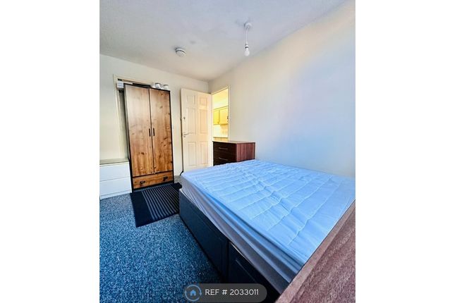 Room to rent in New Street, Kettering