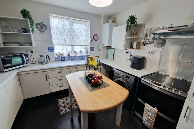 Flat 5, Cranbury Court, Cleveleys photo 3