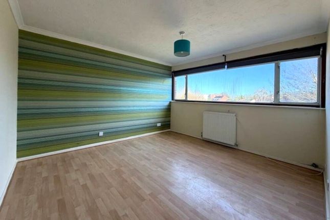 4(A), Kingsway, Camberley photo 4