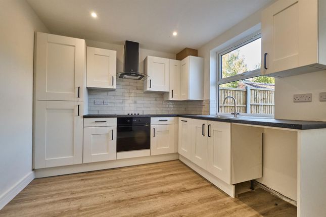 91, Lutterworth Road, Burbage photo 3