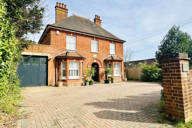 Thumbnail Detached house for sale in Station Road, Hook