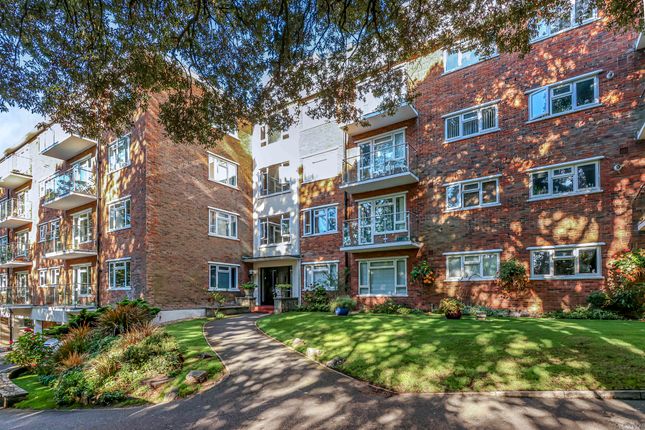 2-bed flat on 11 The Chantry, 18, Madeira Road, Bournemouth, £195,000