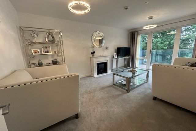 Thumbnail Flat for sale in Solihull Retirement Village, Victoria Crescent, Shirley