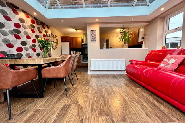 82, Rossall Grange Lane, Fleetwood photo 4