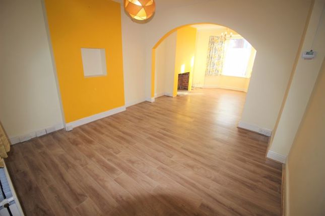 5, Clifton Street, Swindon photo 2