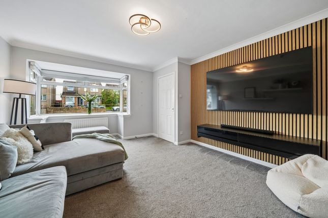 49 Myreton Drive, Stirling photo 4