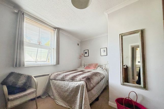 Flat 4, Victoria House, 4, Albert Road, Windsor photo 4