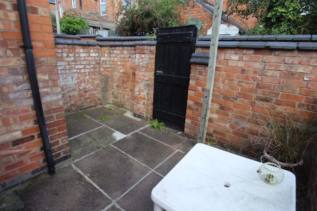 Terraced house to rent in Barclay Street, Leicester