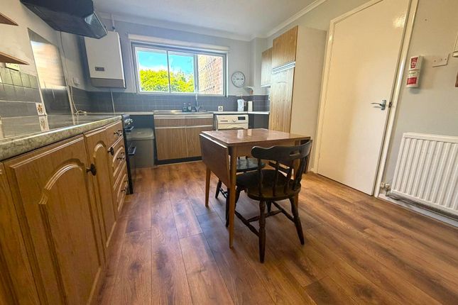 8, Charminster, Kent photo 2