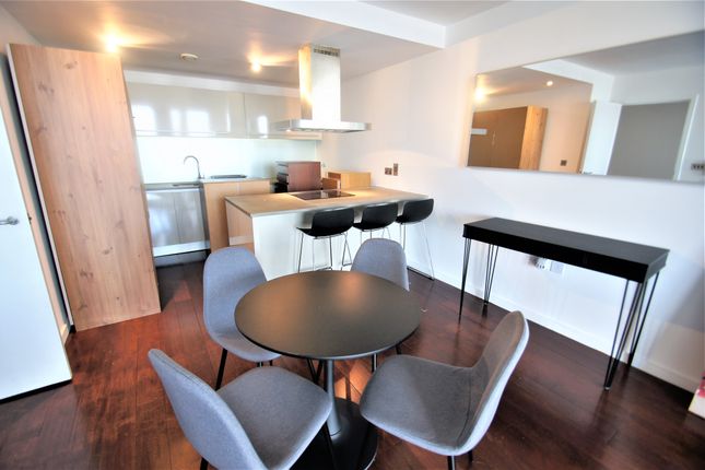 Flat to rent in Deansgate, Manchester