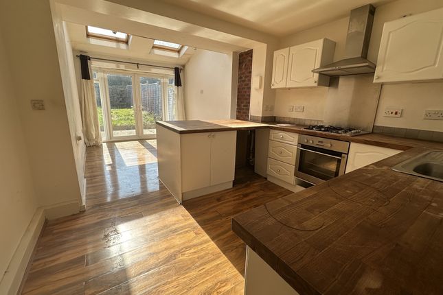 167, Waterside, Milton Keynes photo 4