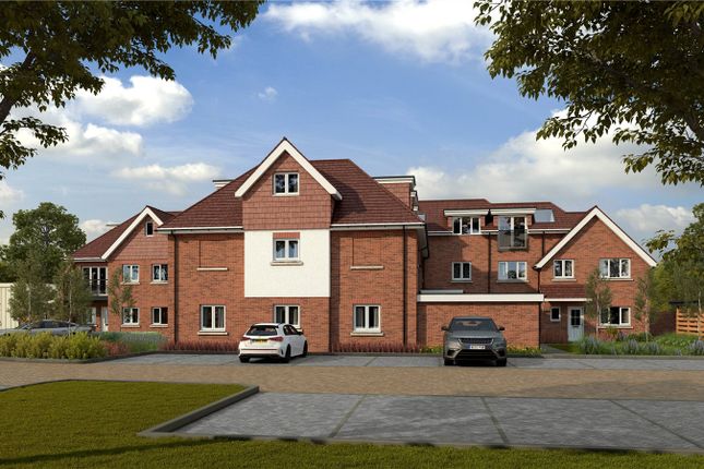 Thumbnail Flat for sale in Walton Road, West Molesey, Surrey