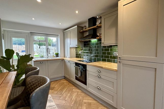 18, Western Avenue, Chepstow photo 3