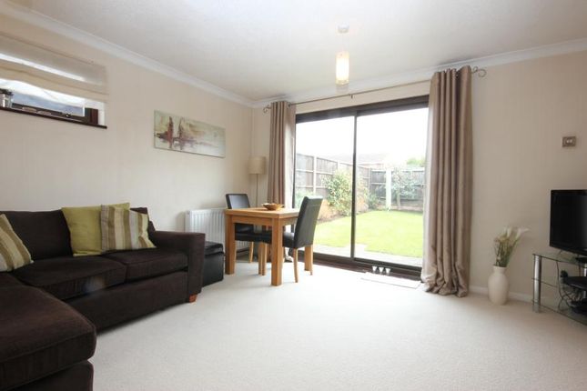 Property to rent in Heythorp Close, Woking