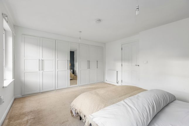 Town house for sale in 12 Skerryvore Loan, Fairmilehead, Edinburgh