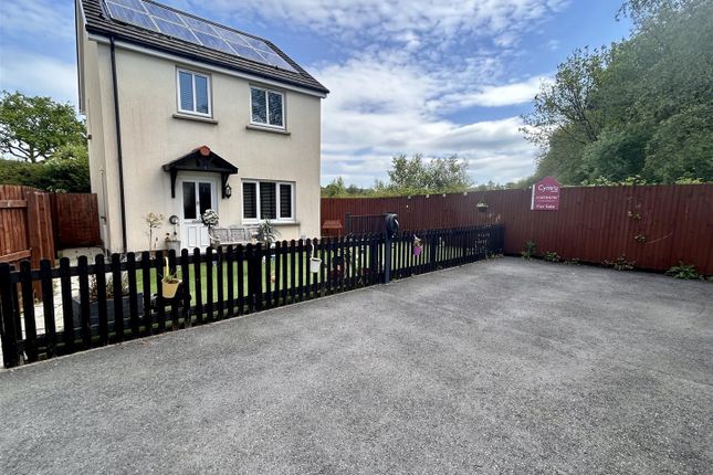 Detached house for sale in Clos Gwili, Cwmgwili, Llanelli
