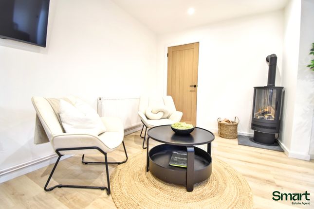 1, Sanson Close, Exeter photo 4