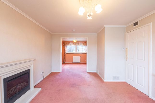 70, Gayne Drive, Coatbridge photo 3