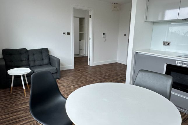 Apartment 311 Westpoint, Chester Road, Manchester photo 4