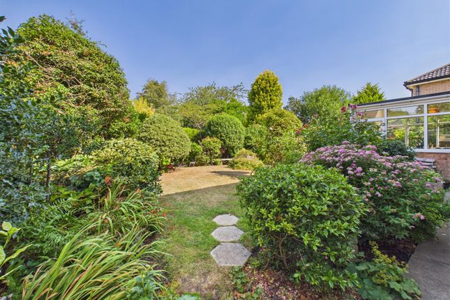20, Manor Road, Swanland photo 3