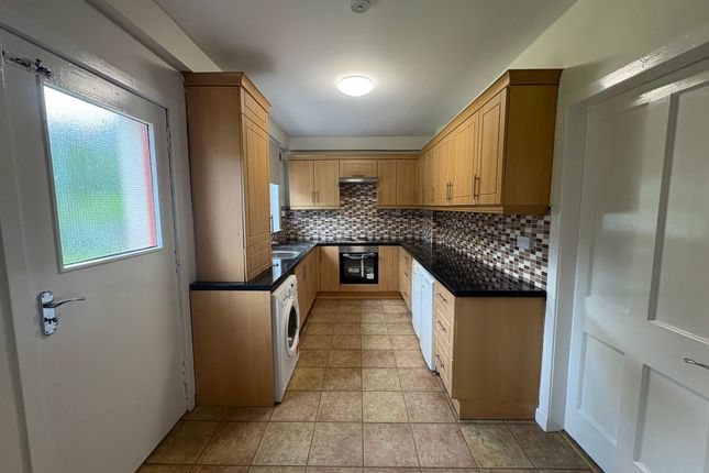 53 Wallace Avenue, Johnstone photo 4