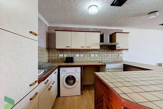First Floor Flat, 40A, Blackburn Road, Darwen photo 5
