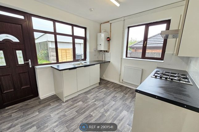 Camberwell Crescent, Wigan photo 3