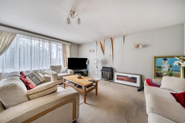 32B, Maiden Castle Road, Dorchester photo 4