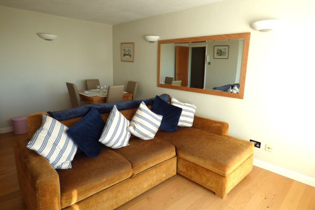 23, Gilbertscliffe, Swansea photo 3