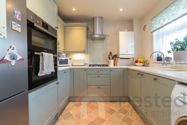 18, Hampton Close, Stevenage photo 3