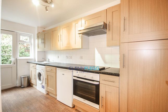 Thumbnail Maisonette to rent in Wexham Road, Slough