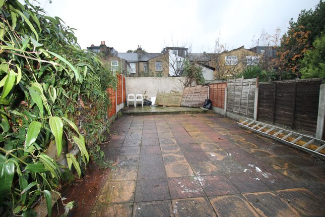 Terraced house to rent in Durrington Road, Hackney, London
