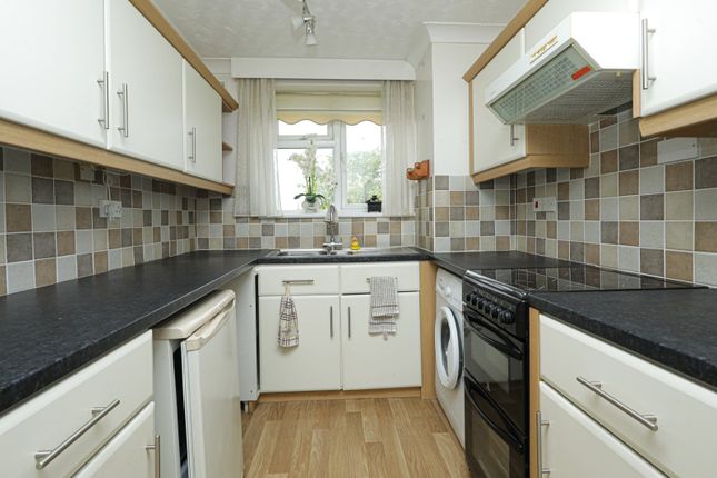 15 King Charles Court,, Lord Warden Avenue, Deal photo 4