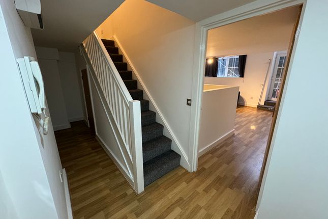 Flat to rent in Kilvey Terrace, Swansea SA1