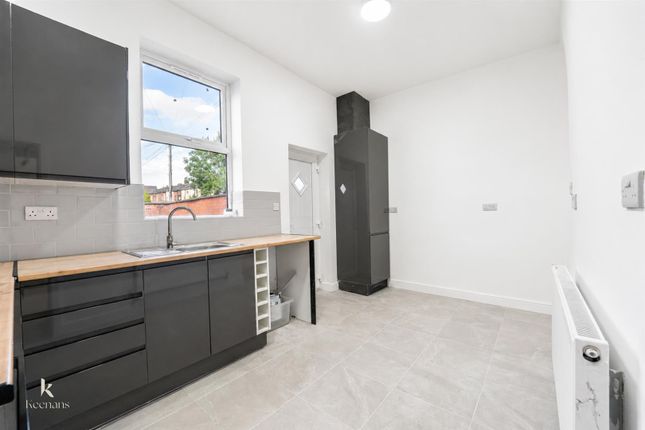 5, Holly Street, Bury photo 3