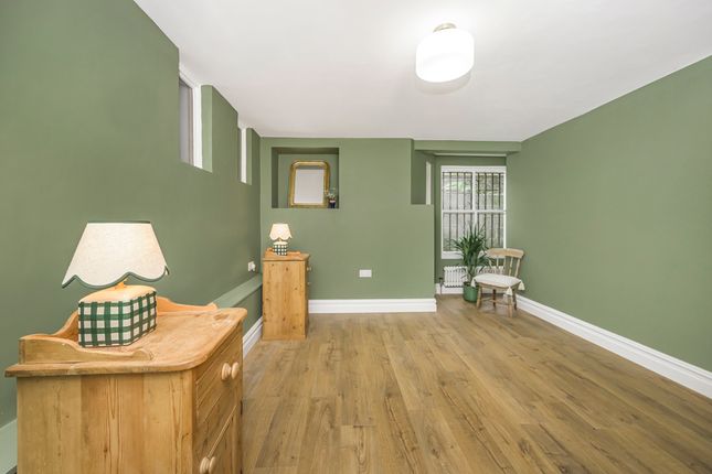 25,1, Charnock Road, Clapton, Hackney, London photo 3