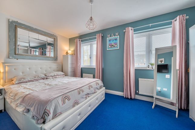 56 Northfield Court,, Pollards Way, Somerset photo 4
