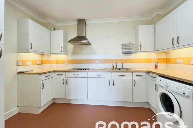 33 Newman Court,, Barber Road, Hampshire photo 2