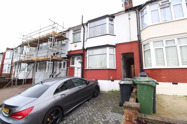 Thumbnail Terraced house for sale in Runley Road, Luton