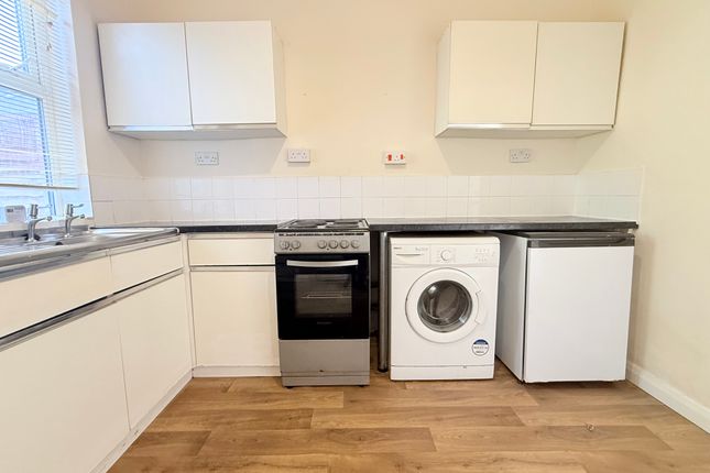 25, Isandula Road, New Basford photo 3