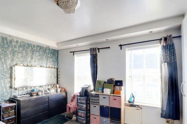 40, Vernon Road, Luton photo 5