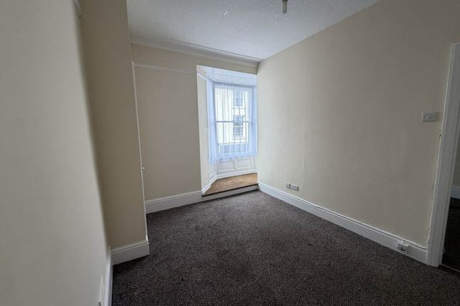 4 High Street, Lampeter photo 3
