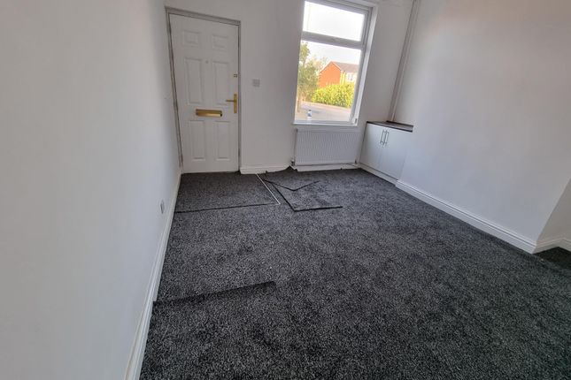 56, Swinburn Street, Manchester photo 2