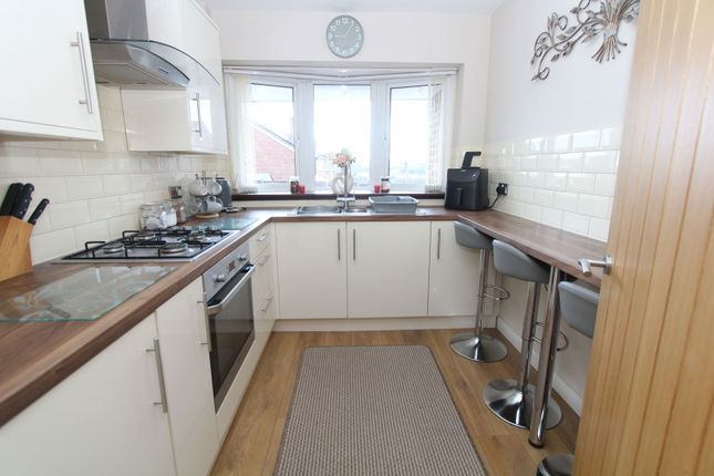 57, Walker Avenue, Brierley Hill photo 2